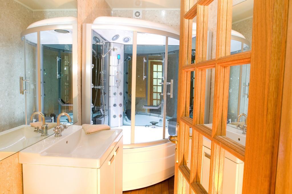 פריז Abbesses Montmartre Apartment חדר תמונה