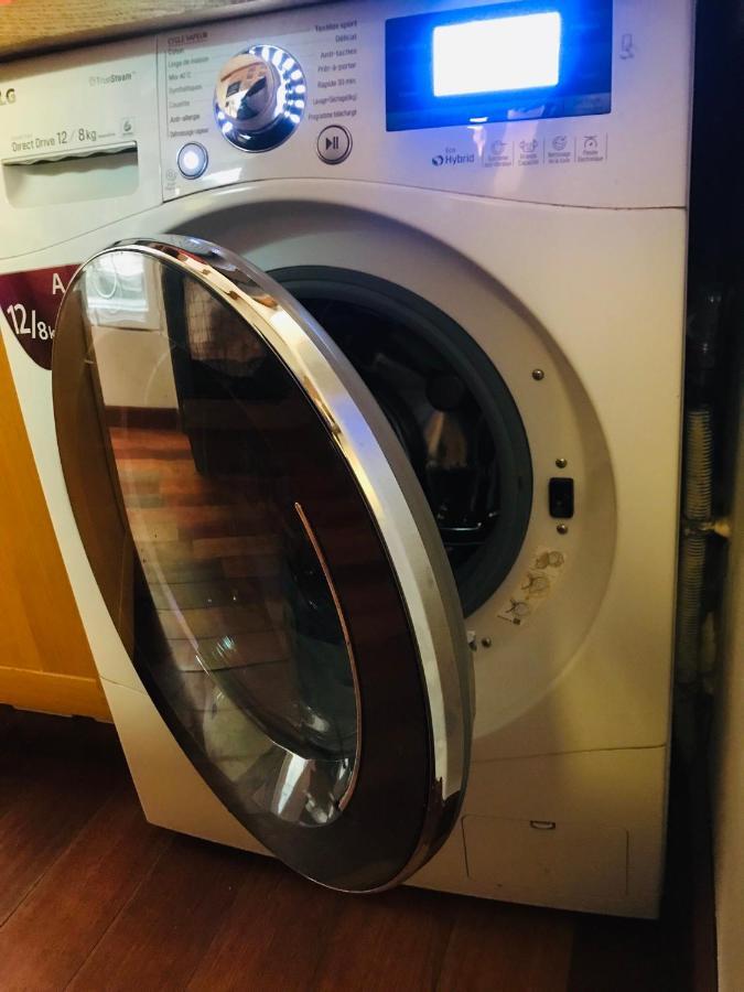 פריז Abbesses Montmartre Apartment מראה חיצוני תמונה